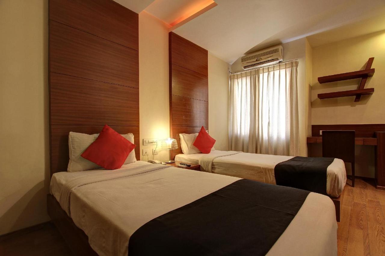 Amaran Hotels Madurai Exterior photo